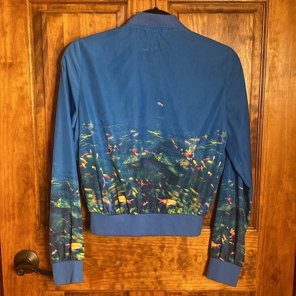 Nanette Lepore L’Amore Blue Ocean Fish Bomber Jacket zip up Cardigan - Sz M - Picture 5 of 9